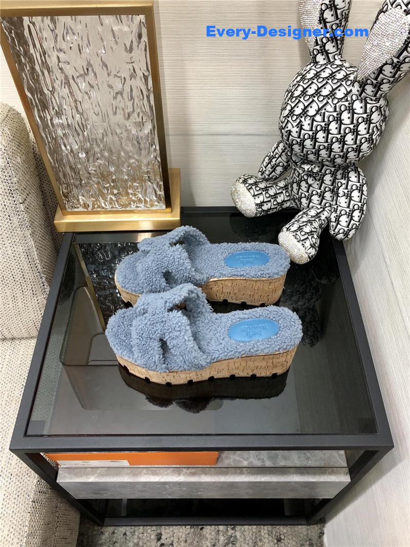 H**me5 teddy fur slippers