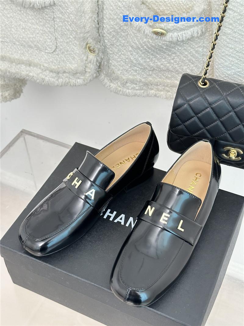 CC double C letter buckle square head chunky loafers
