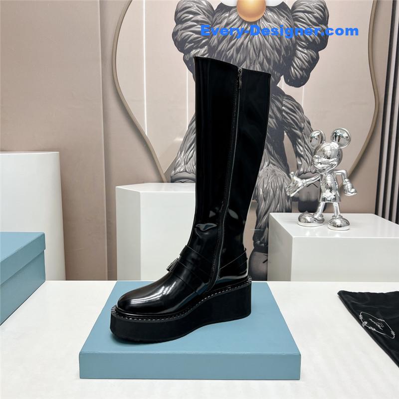 Pra*a round toe double buckle platform boots
