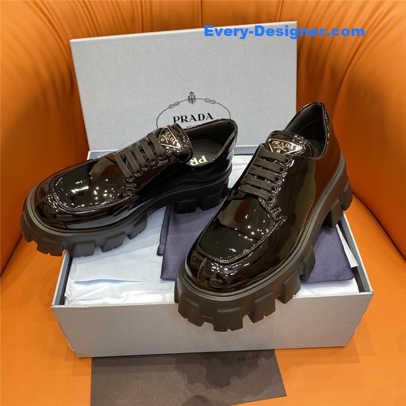 Pra*a triangle logo lace-up loafers
