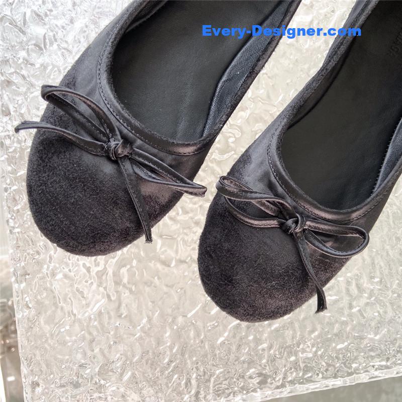 Ba1en*iaga distressed ballerinas