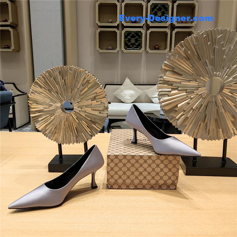 Ba1en*iaga prismatic triangle mules pumps