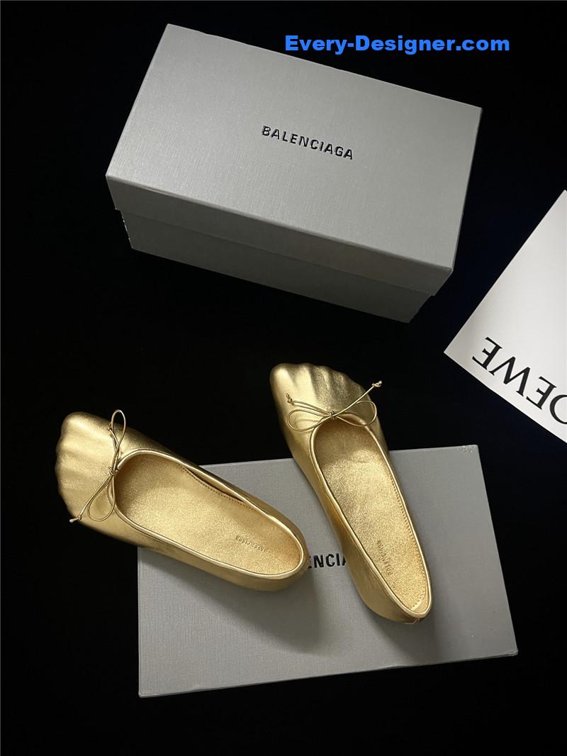 Ba1en*iaga fall/winter show toe ballerinas