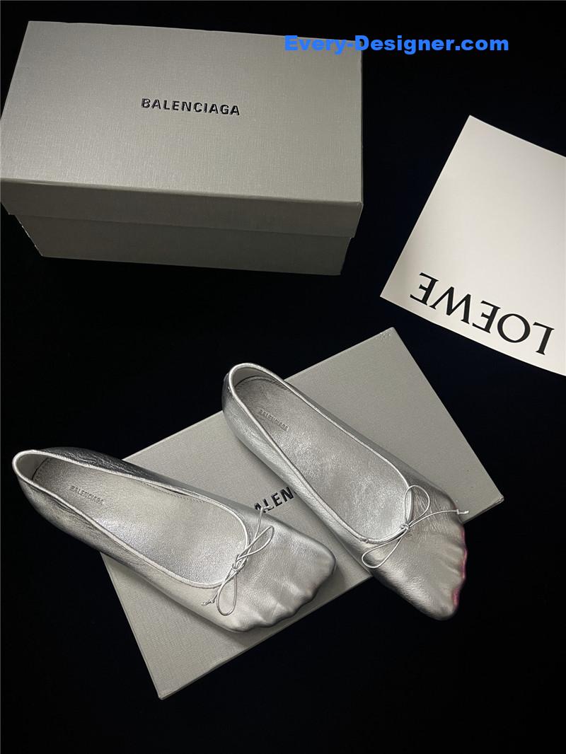Ba1en*iaga fall/winter show toe ballerinas