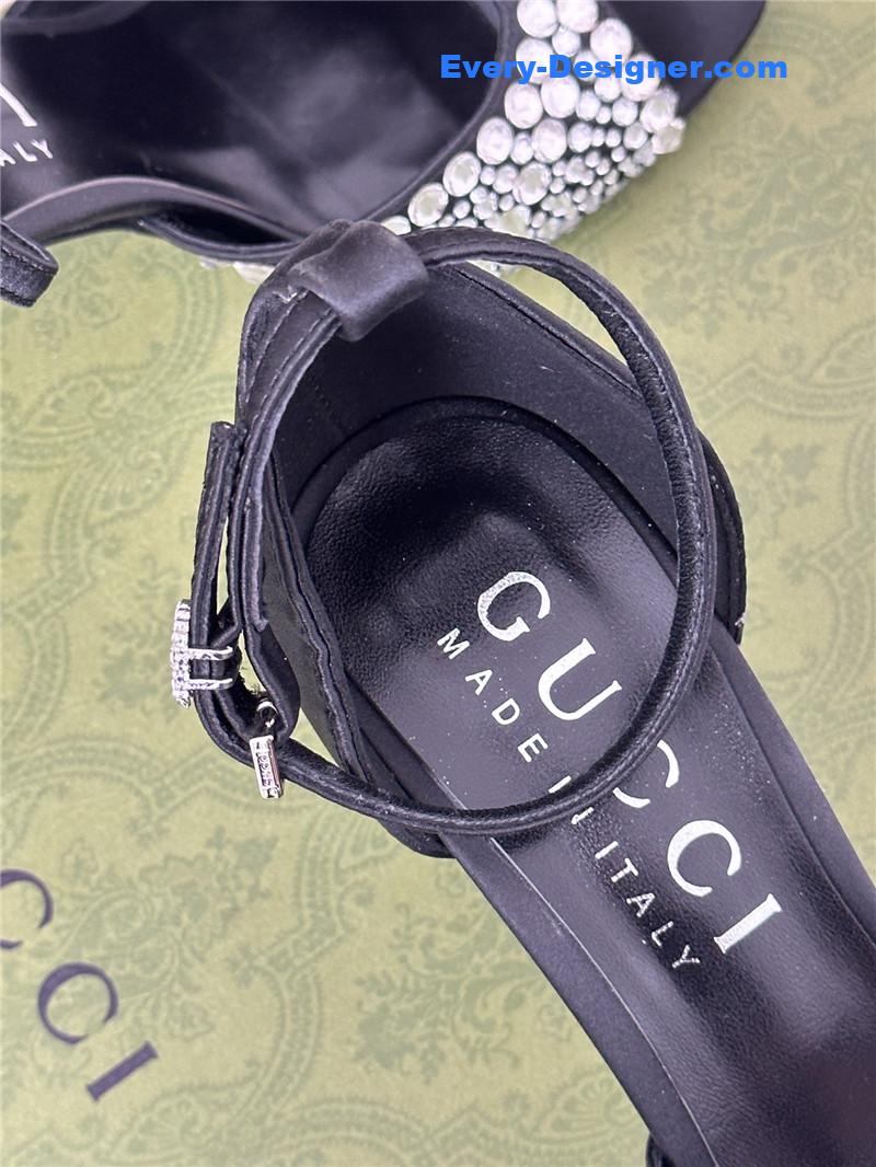 Gvc*1 rhinestone slippers sandals