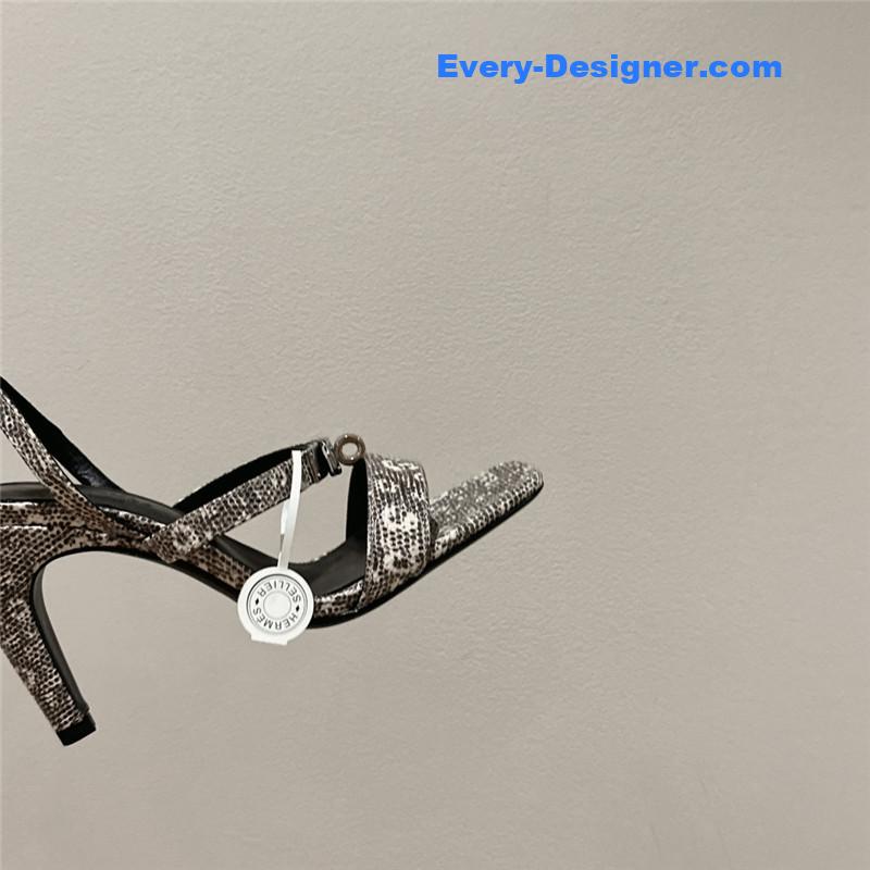 H**me5 glamor sandals