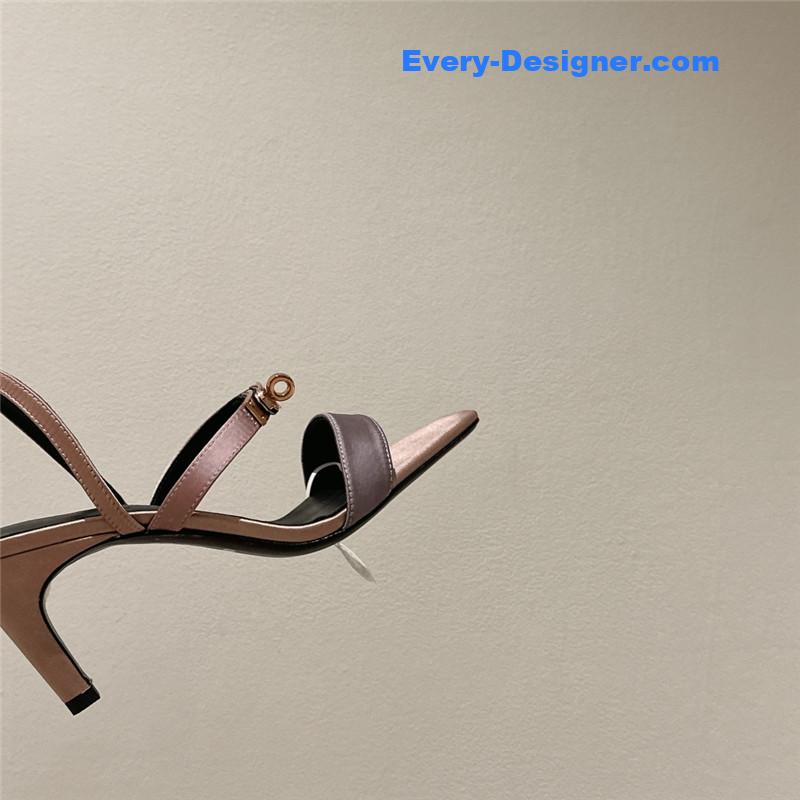 H**me5 glamor sandals