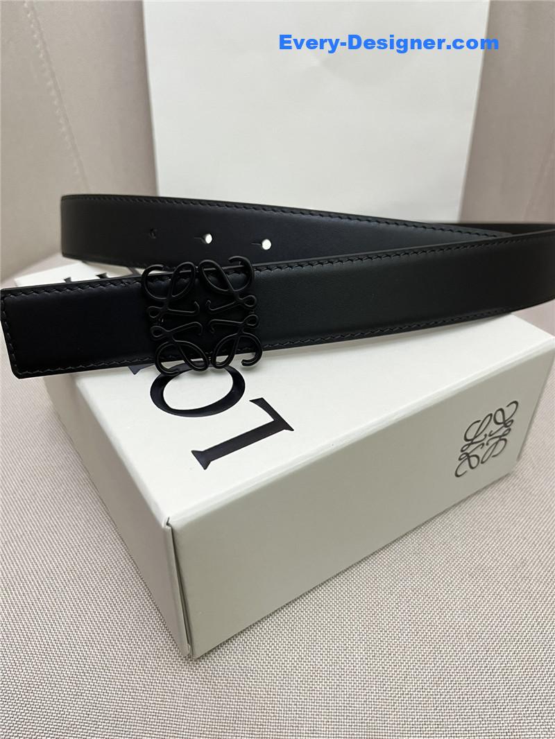 L0ew* simple and versatile belt