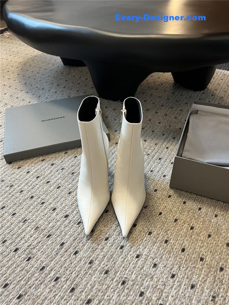 Ba1en*iaga pointed toe zip boots