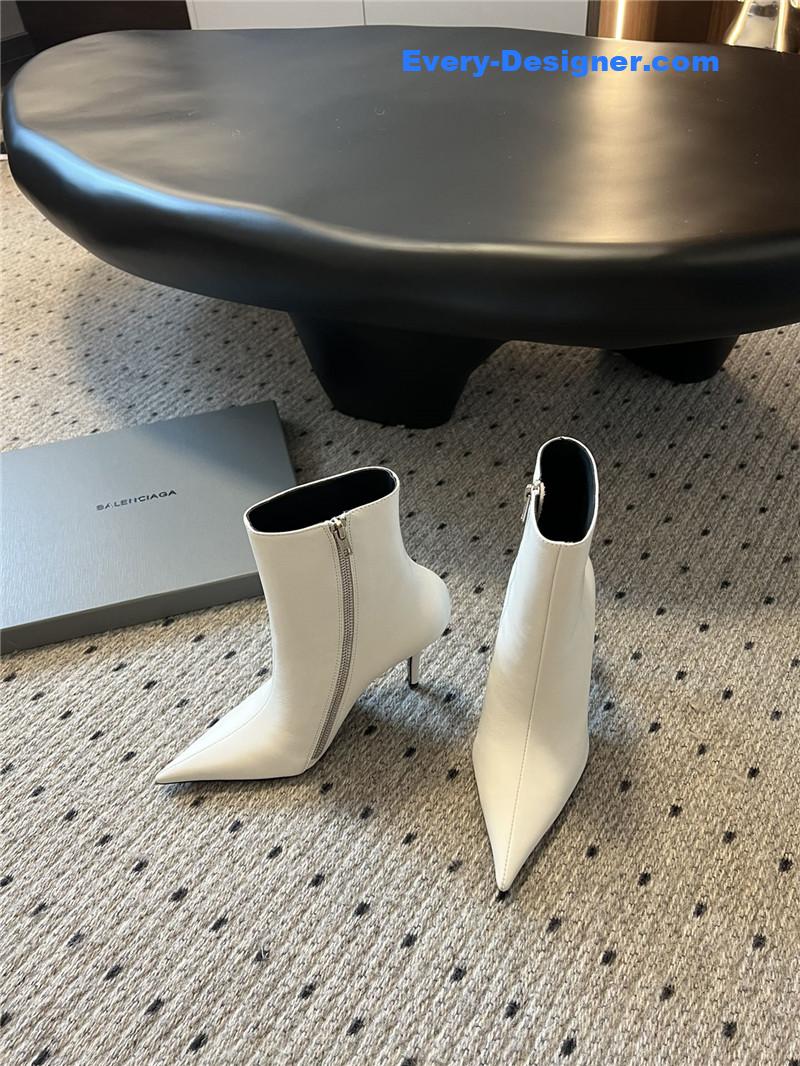 Ba1en*iaga pointed toe zip boots