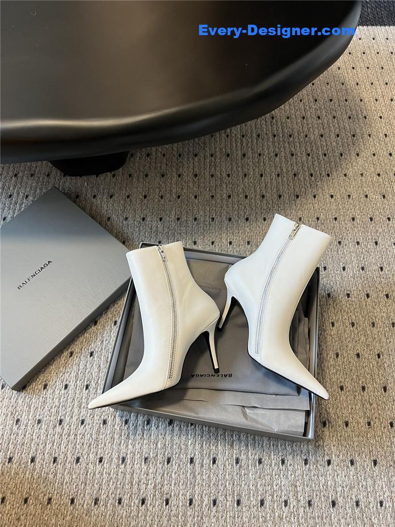 Ba1en*iaga pointed toe zip boots