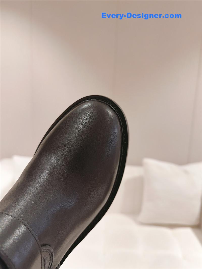 Ce1i*e belt buckle long riding boots