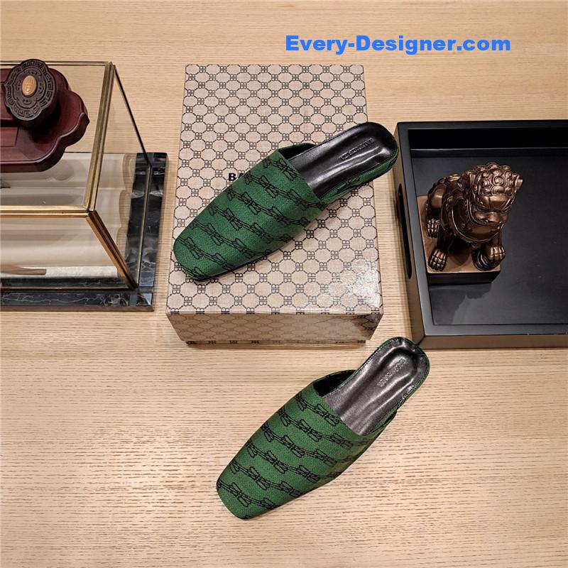 Ba1en*iaga padded flat toe slides
