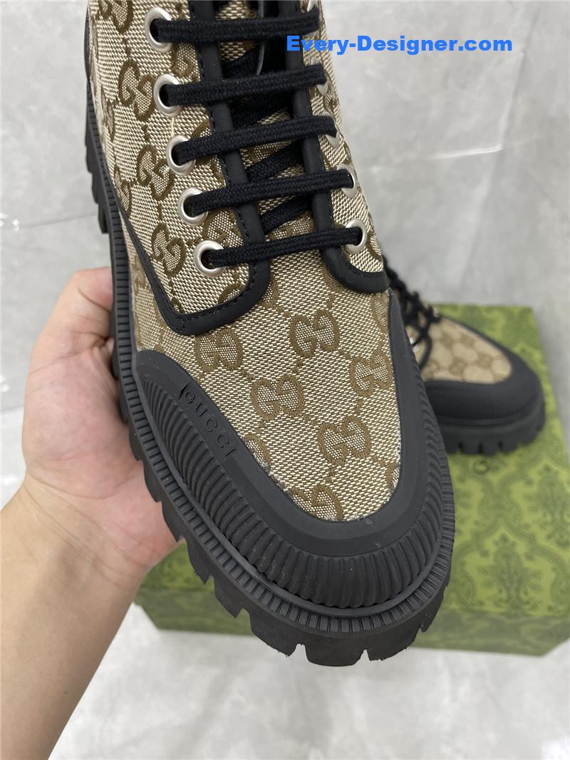Gvc*1 side zipper martin boots