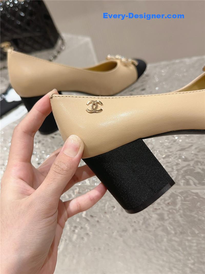 CC round toe gold chain shoes