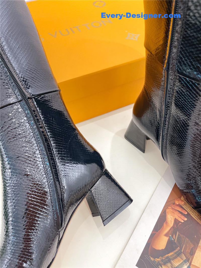l0vis Vvtt0n lv new v-shaped chunky heel boots