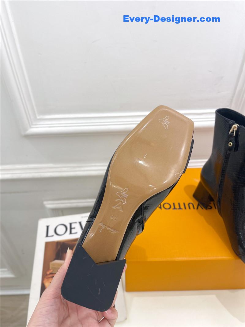 l0vis Vvtt0n lv new v-shaped chunky heel ankle boots