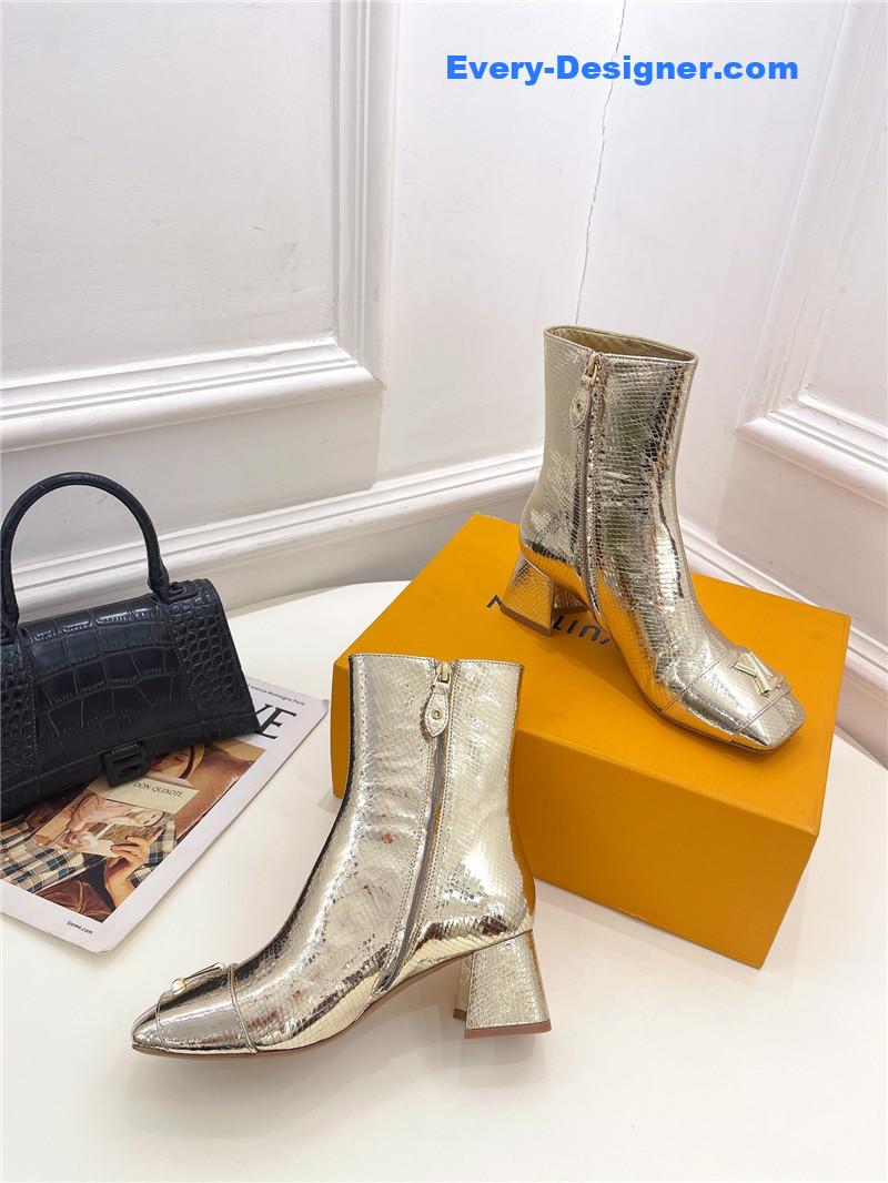 l0vis Vvtt0n lv new v-shaped chunky heel ankle boots