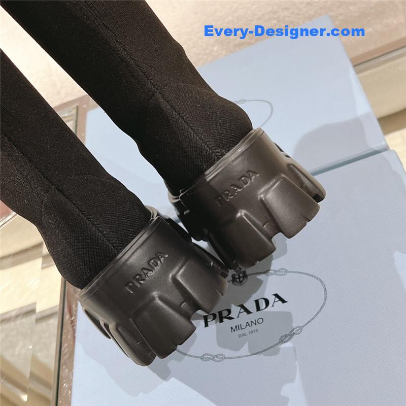 Pra*a new stretch boots