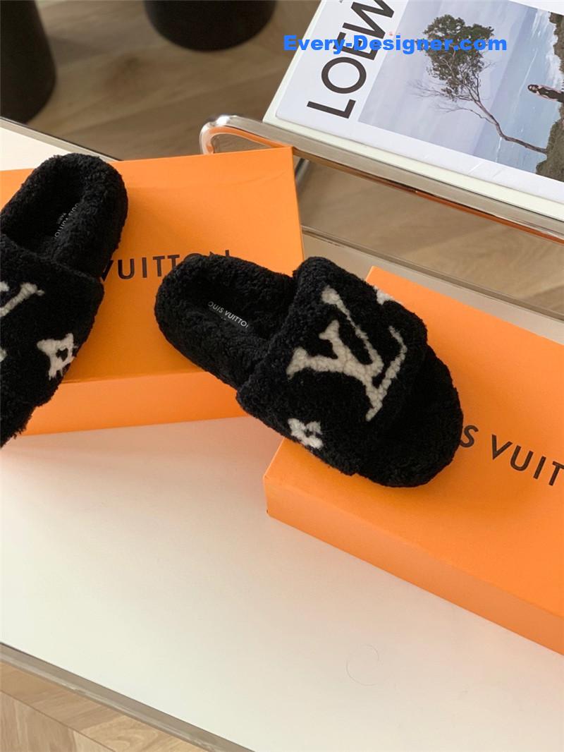l0vis Vvtt0n lv new sheepskin wool slippers