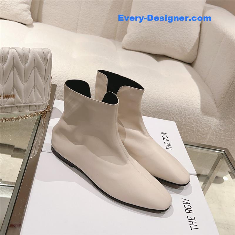The R0w autumn and winter new flat boots