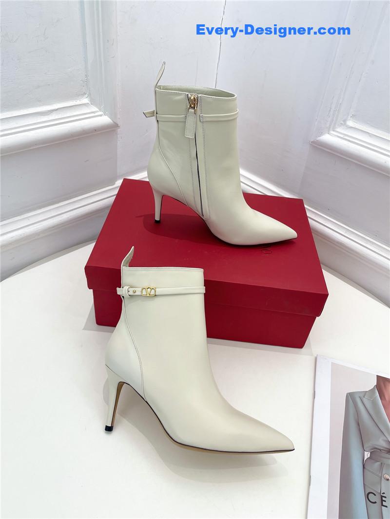 Va1e*ntin0 new high heel nude boots