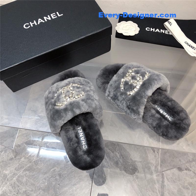 CC fur slippers