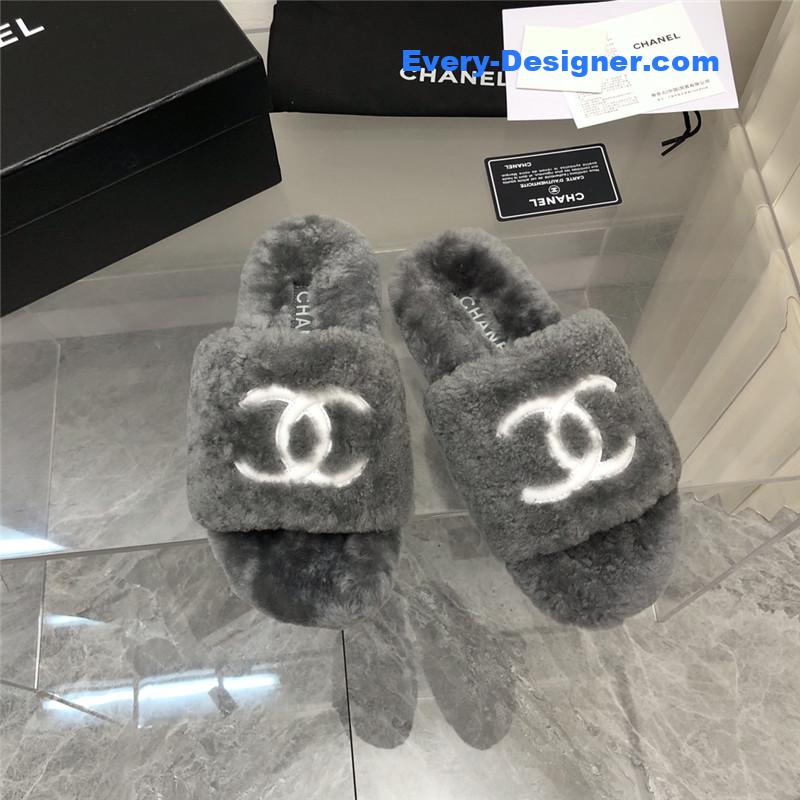 CC fur slippers