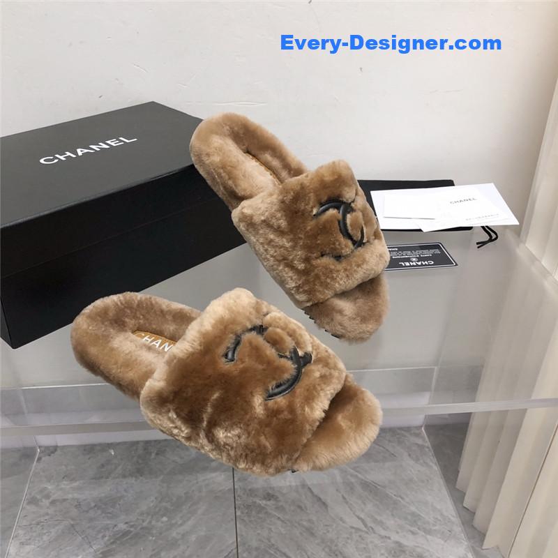 CC fur slippers