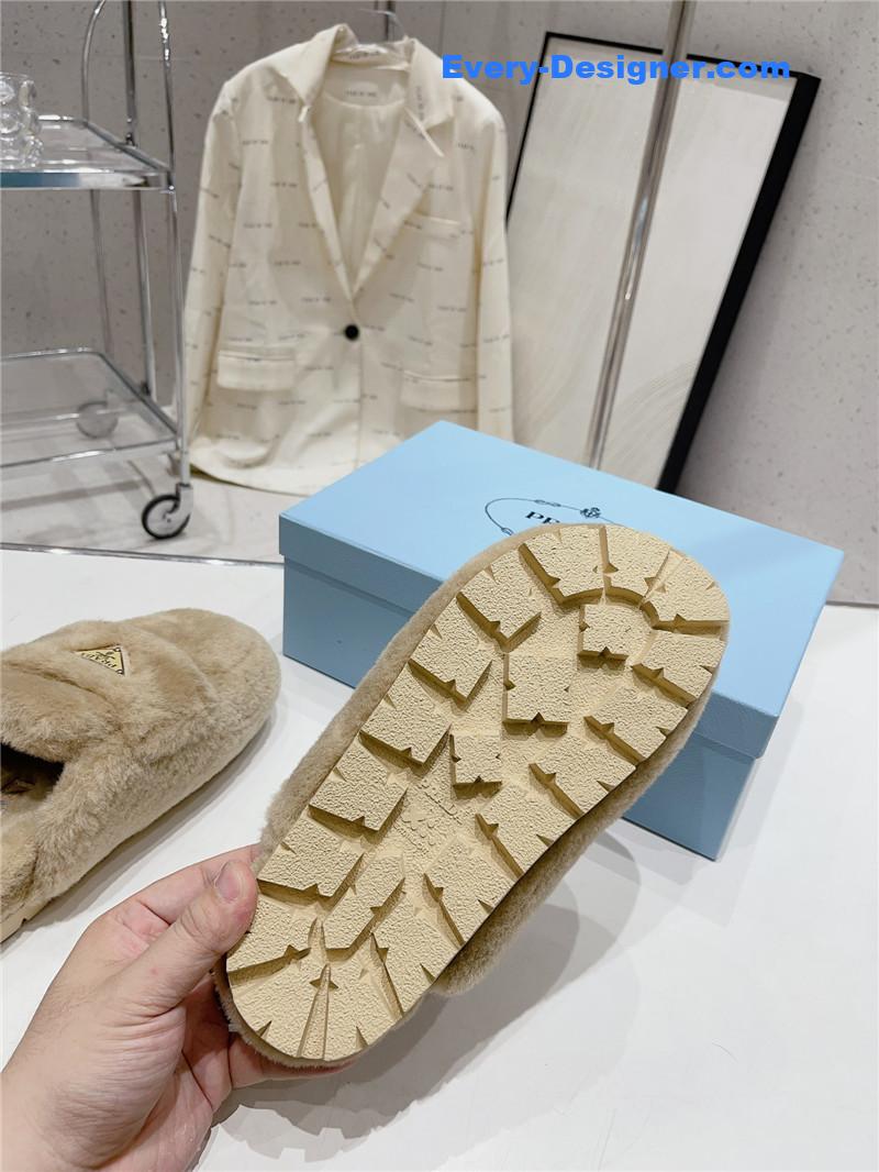 Pra*a autumn winter fur slippers