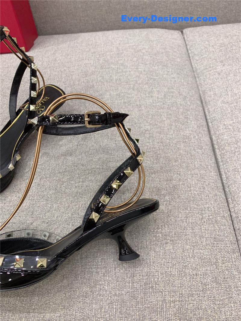 Va1e*ntin0 new rivet kitten heel sandals