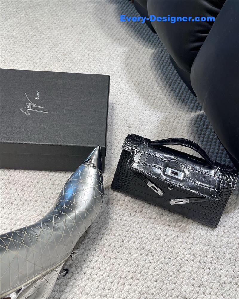 Pra*a catwalk catwalk series leather boots