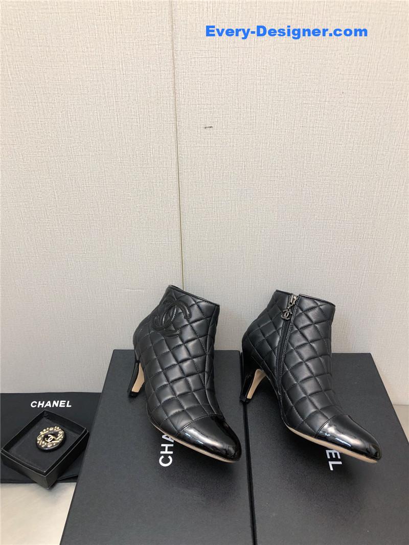 CC c standard round toe chunky heel ankle boots