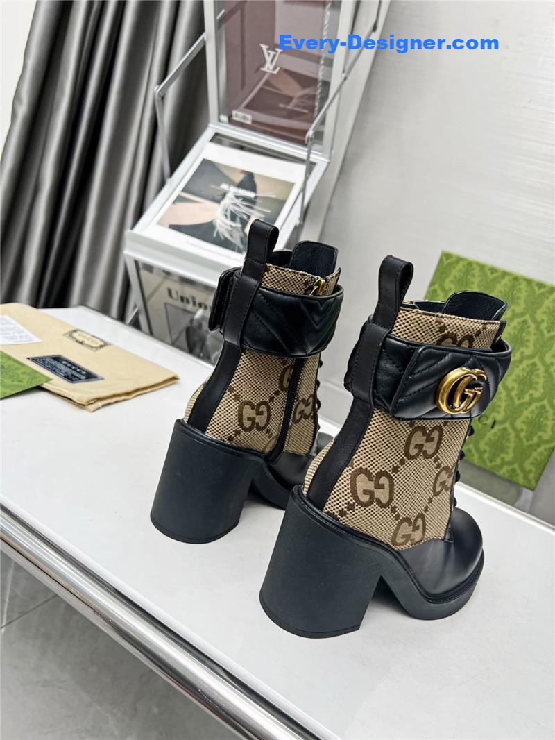 Gvc*1 double g ankle boots