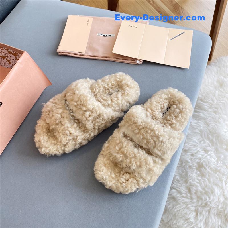 M1um1u autumn and winter trendy plush slippers