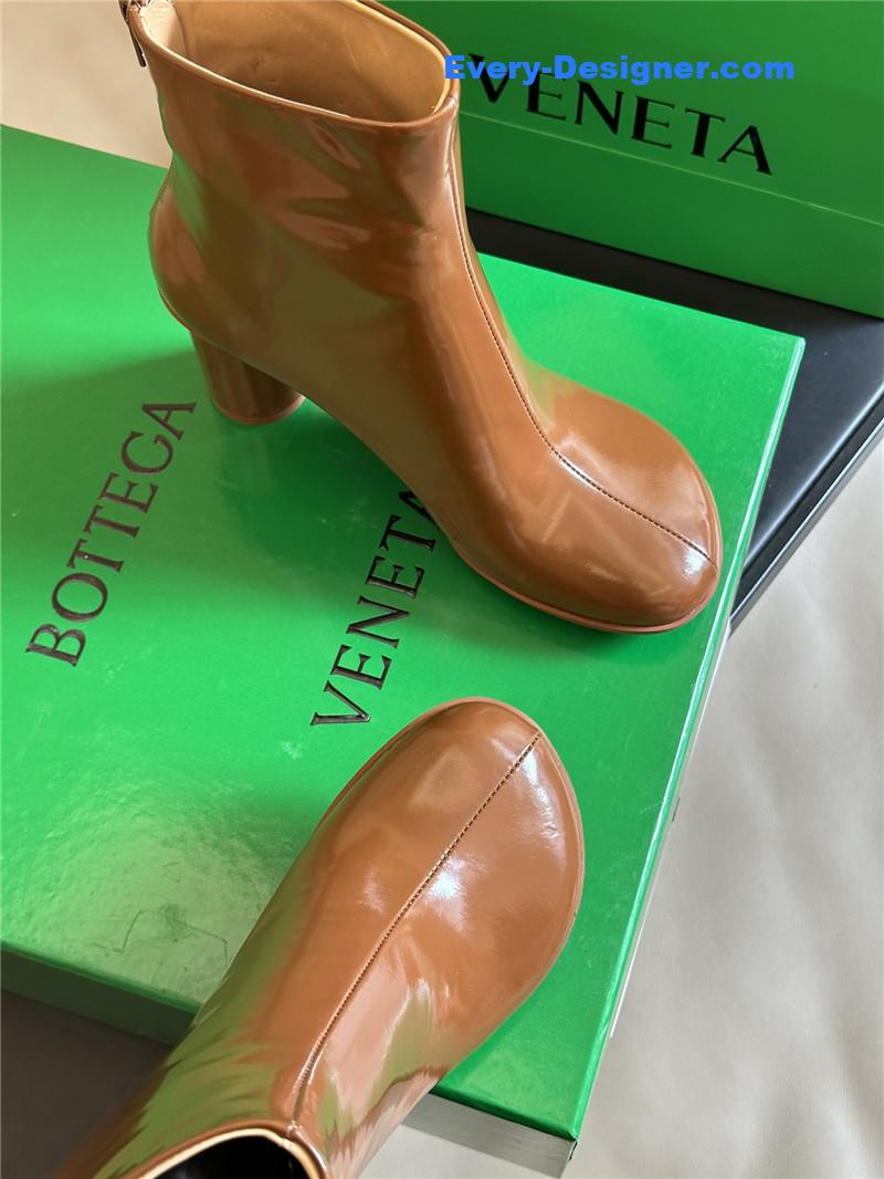 b0tt*ga Ven*ta brown atomic ankle boots