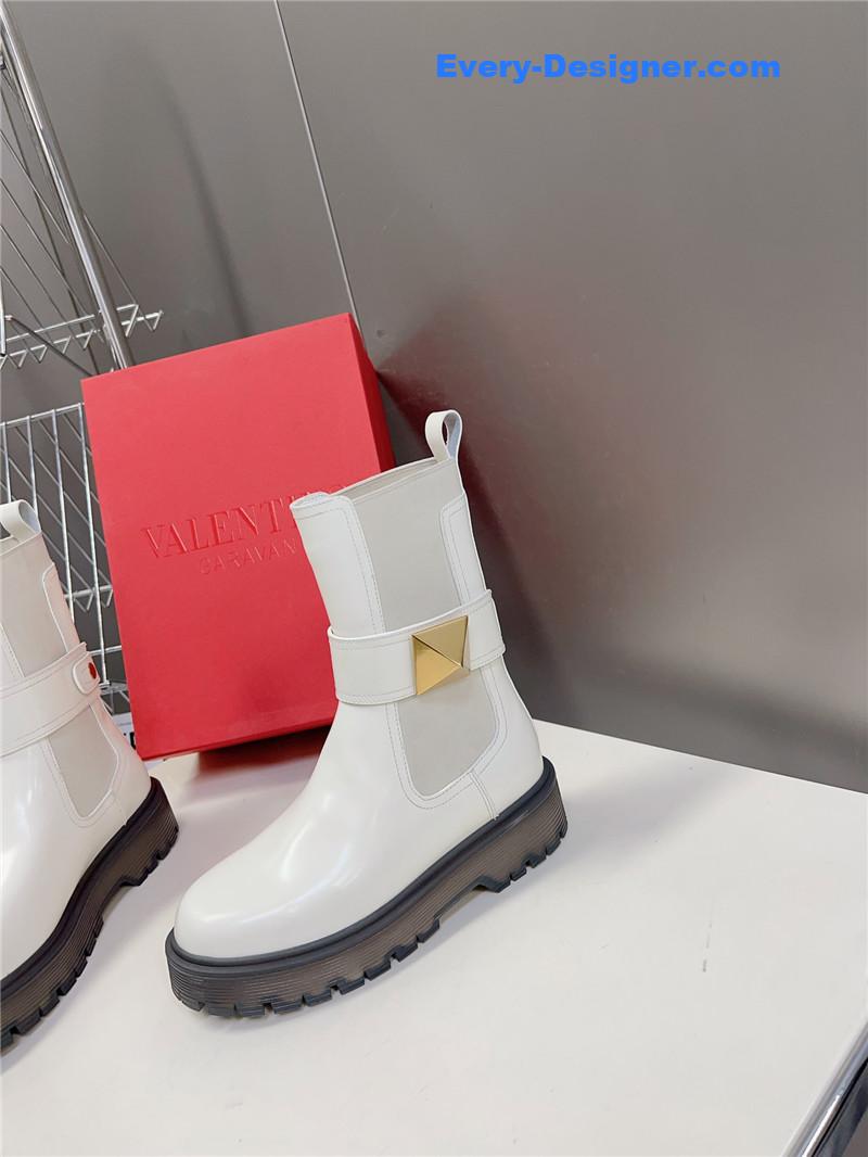 Va1e*ntin0 fall and winter catwalk boots