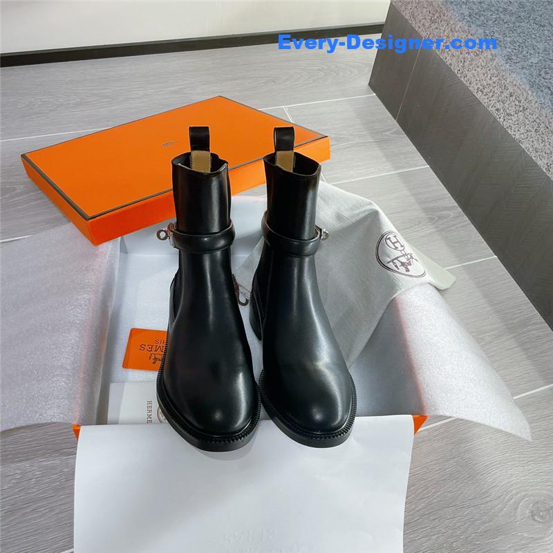 H**me5 kelly buckle martin boots