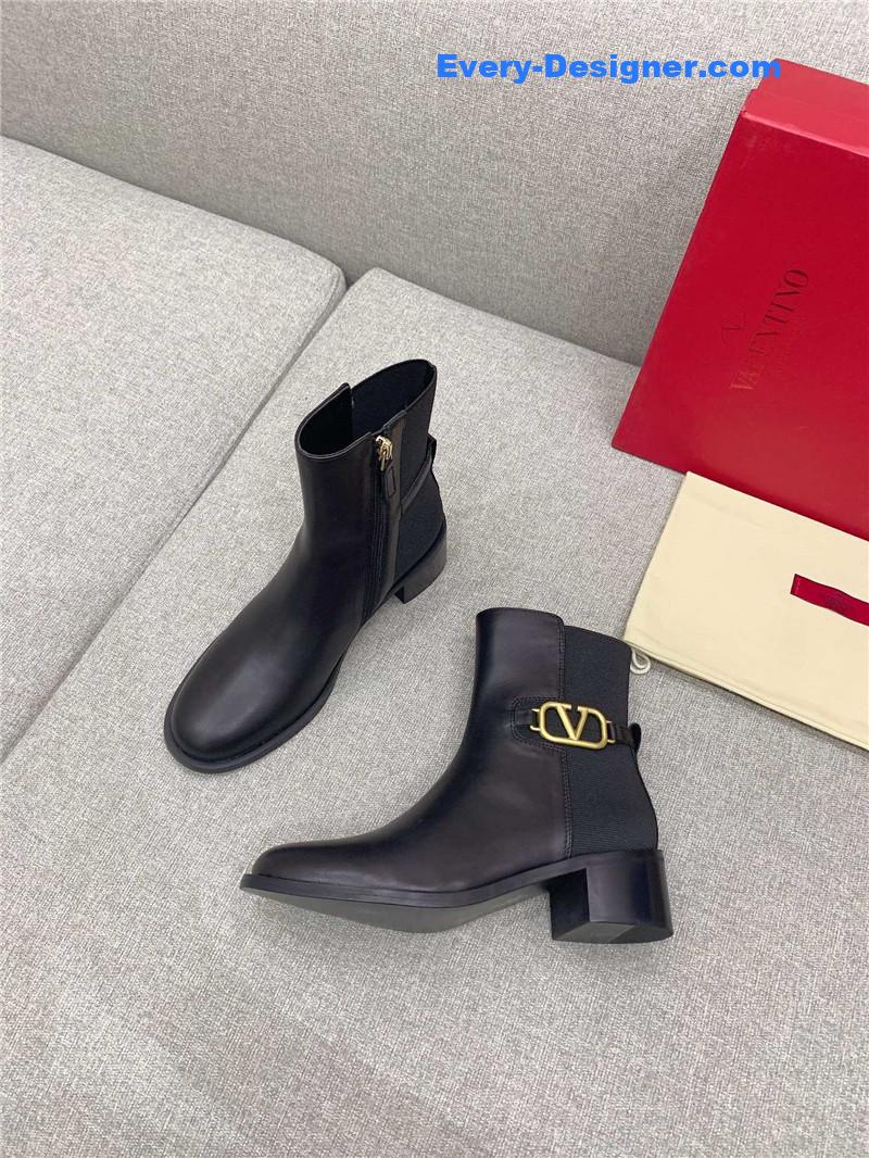 Va1e*ntin0 new v buckle high heel boots