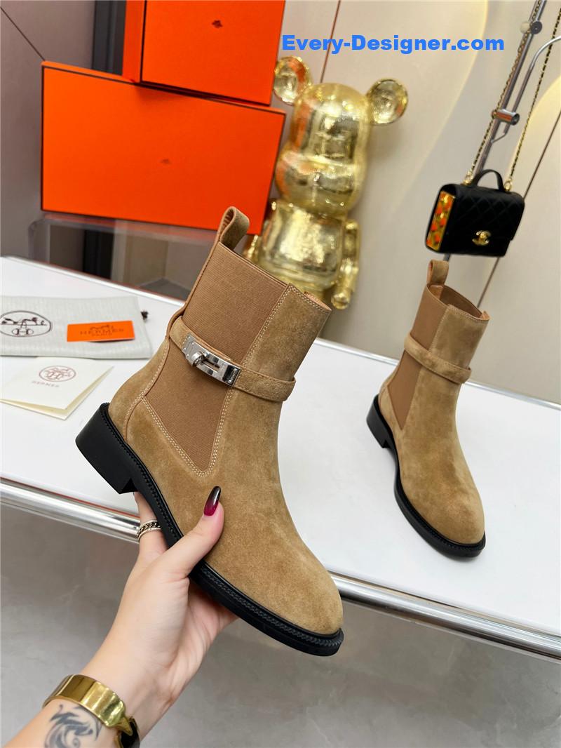 H**me5 new classic boots