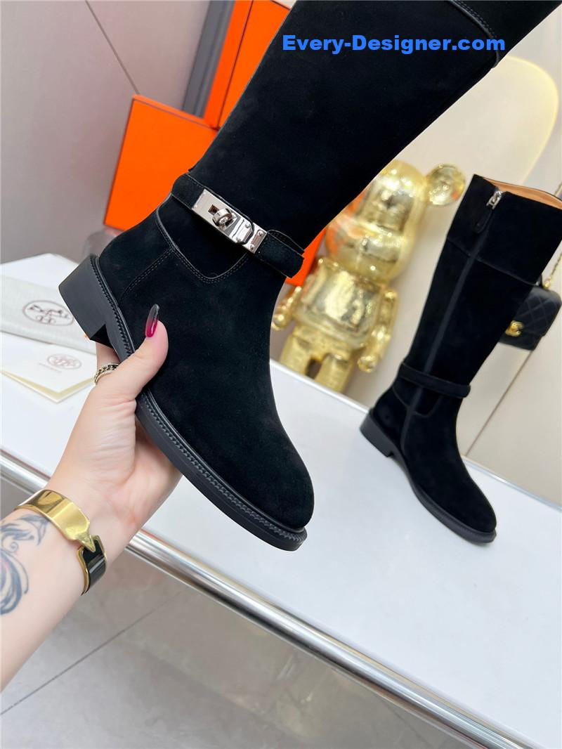 H**me5 new classic boots