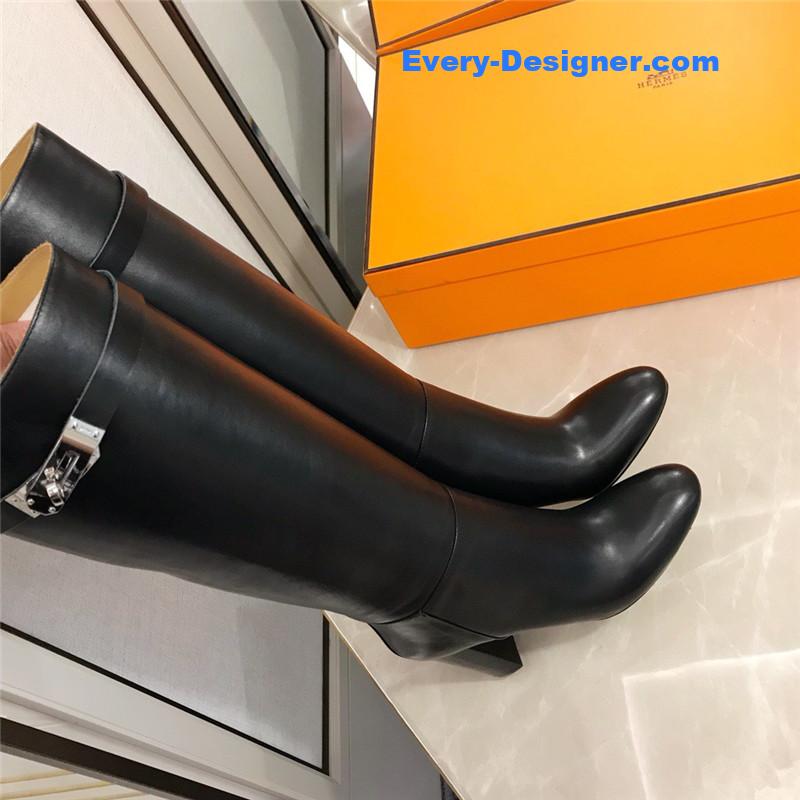 H**me5 new classic boots