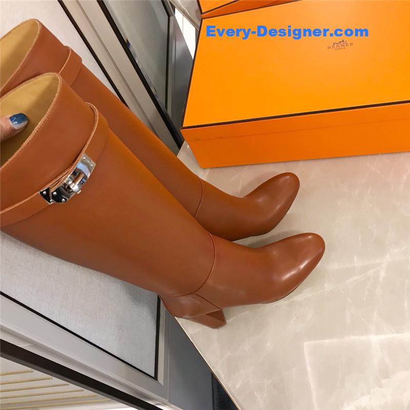 H**me5 new classic boots