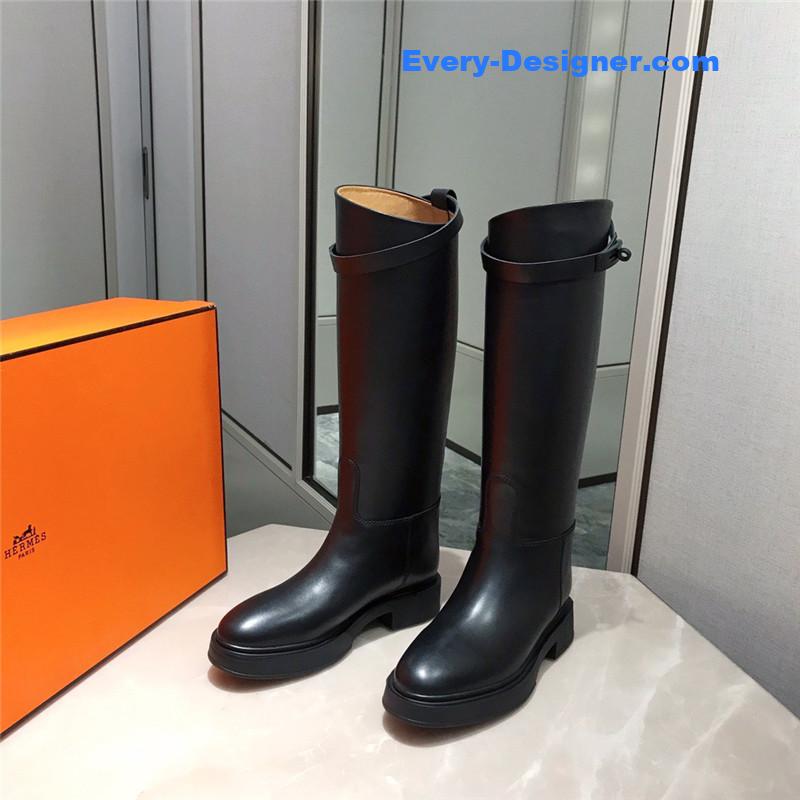 H**me5 new classic boots
