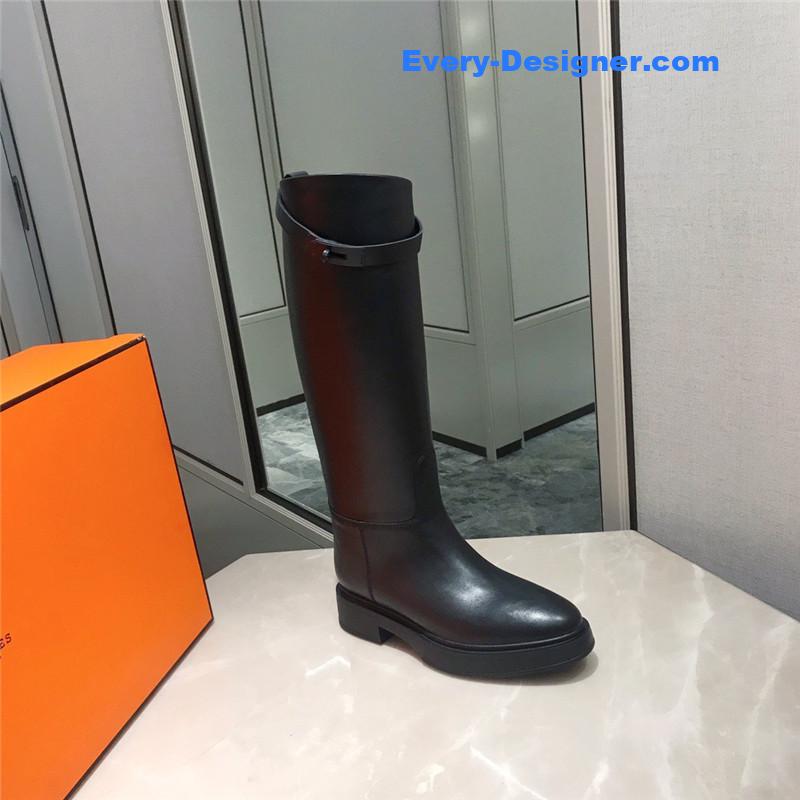H**me5 new classic boots