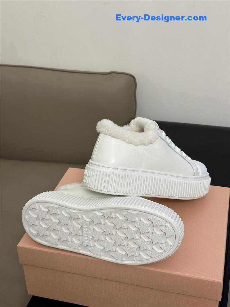 M1um1u autumn and winter lamb wool series sneakers