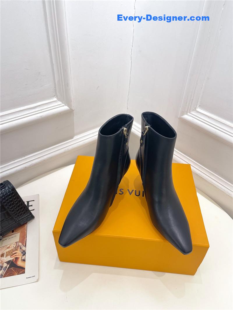 l0vis Vvtt0n lv small square toe metal heel boots