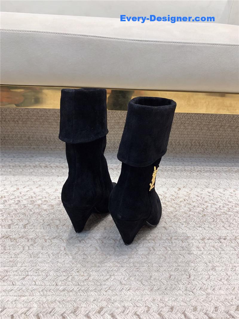 Y51 autumn and winter monogram short boots