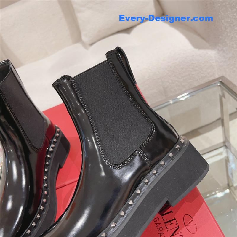 Va1e*ntin0 rivet short nude boots