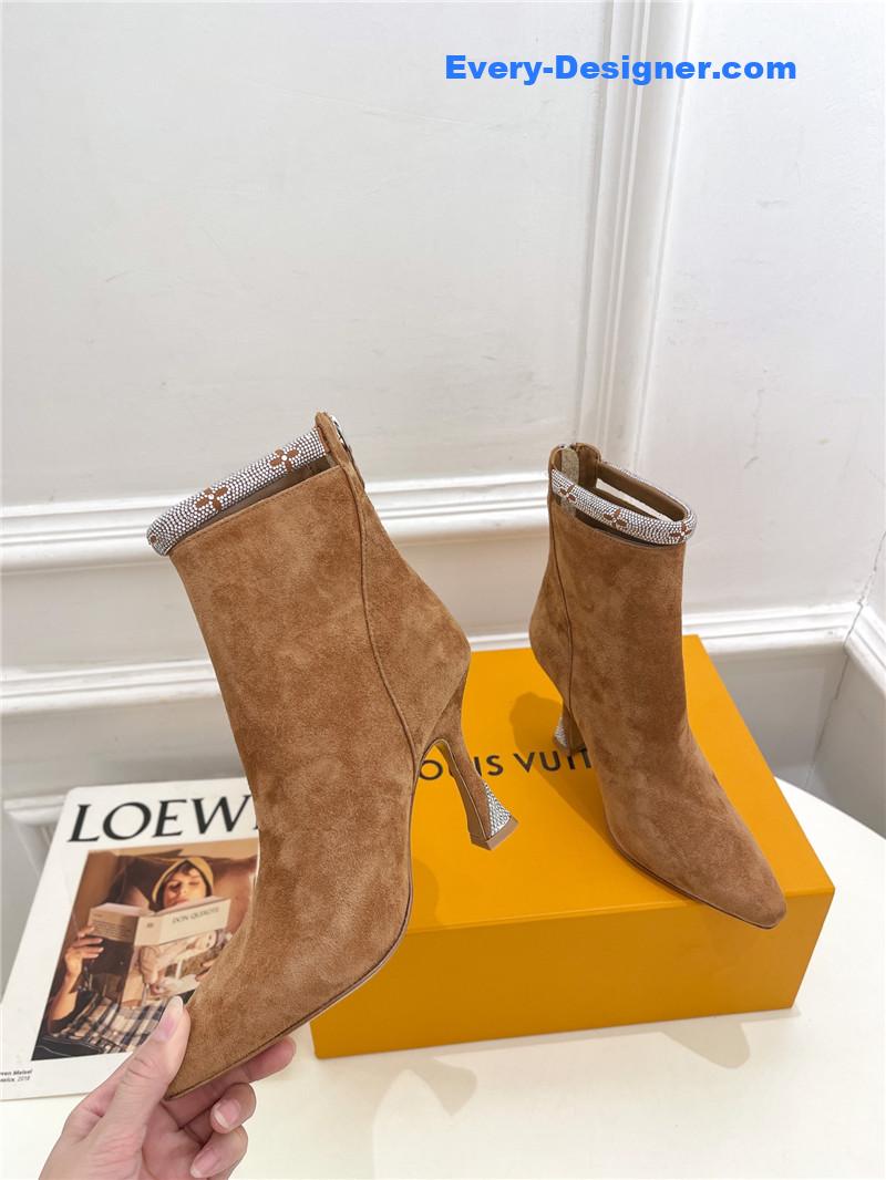 l0vis vvtt0n lv small square toe D1am0nd heel boots